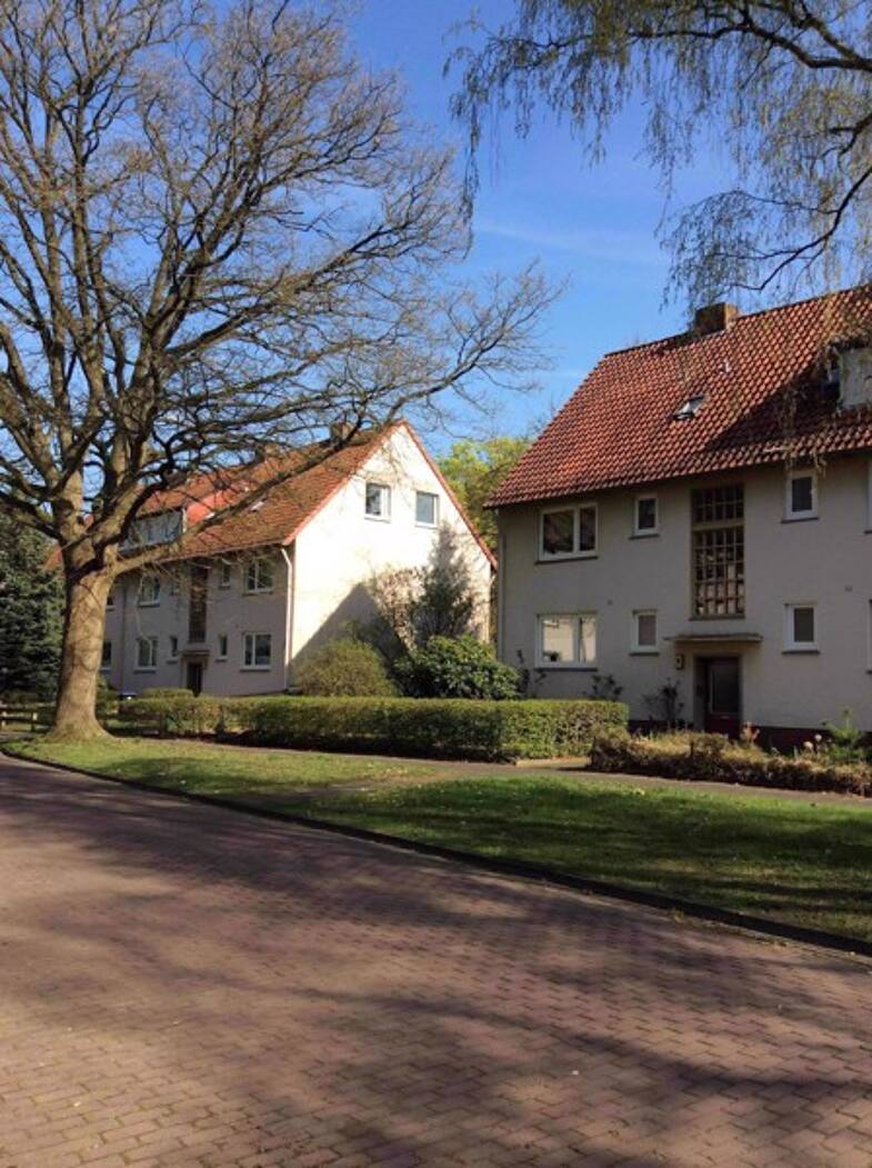 Wohnung zur Miete 357 € 2 Zimmer 38,8 m² Dachgeschoss frei ab 01.06.2025 Hegeweg 25 Lüssum - Bockhorn Bremen 28779