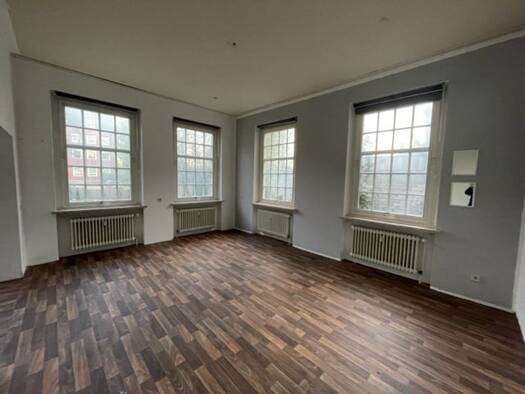Wohnung zur Miete 525 € 1 Zimmer 55 m² frei ab 01.11.2026 Leer Leer 26789