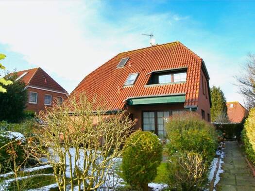 Haus zum Kauf 269.000 € 6 Zimmer 108,5 m² 355 m² Grundstück Carolinensiel Wittmund 26409