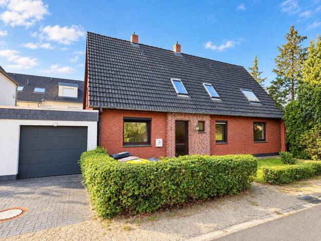 Einfamilienhaus zum Kauf provisionsfrei 299.000 € 9 Zimmer 204 m² 412 m² Grundstück Leeste Weyhe 28844
