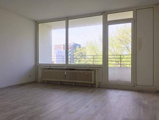 Wohnung zur Miete 633 € 2 Zimmer 58 m² 4. Geschoss frei ab 16.12.2025 Charlottenburger Straße 2 Monheim 40789