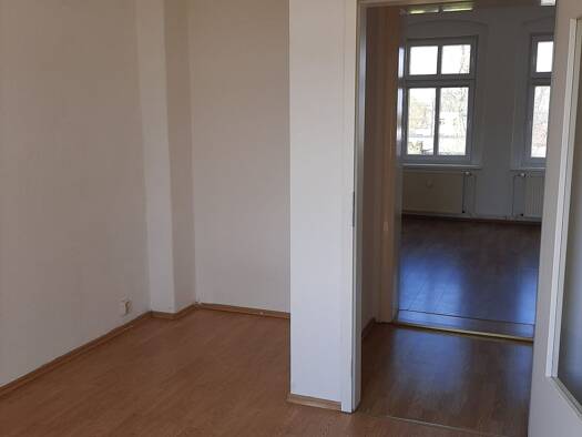 Wohnung zur Miete 414 € 2 Zimmer 69 m² Geschoss 2/4 frei ab 01.10.2026 Berliner Straße 111 Weißwasser/O.L. 02943