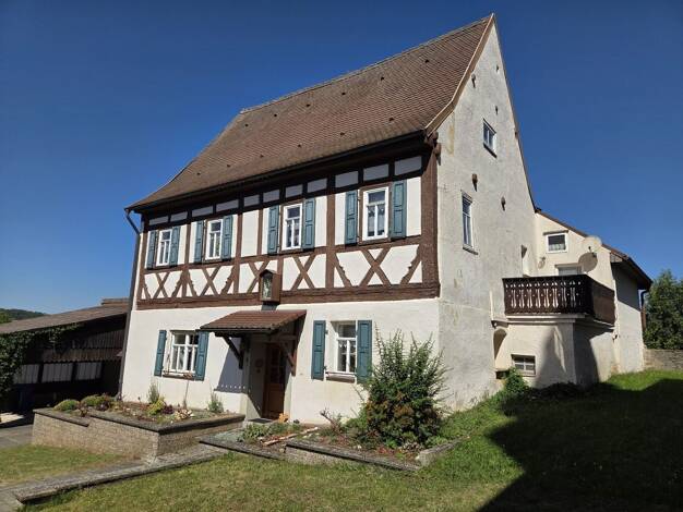 Einfamilienhaus zum Kauf 175.000 € 8 Zimmer 200 m² 632 m² Grundstück frei ab sofort Untersteinbach Rauhenebrach 96181