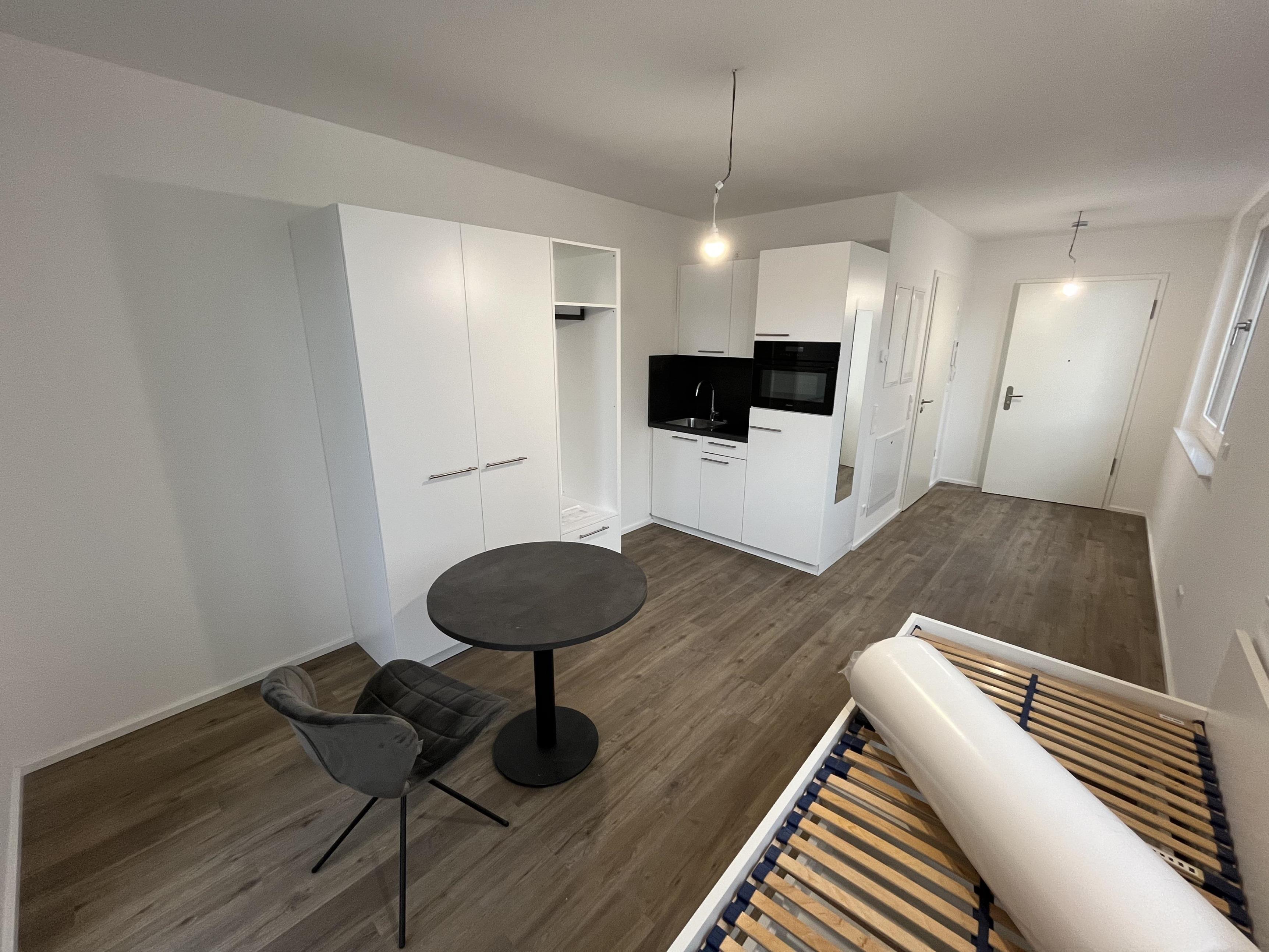 Wohnung zur Miete 580 € 1 Zimmer 24 m²<br/>Wohnfläche 01.03.2025<br/>Verfügbarkeit Fellbach - Kernstadt Fellbach 70734