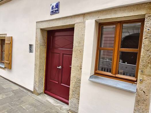 Wohnung zur Miete 1.070 € 2 Zimmer 53,1 m² 1. Geschoss Innenstadt Regensburg 93047