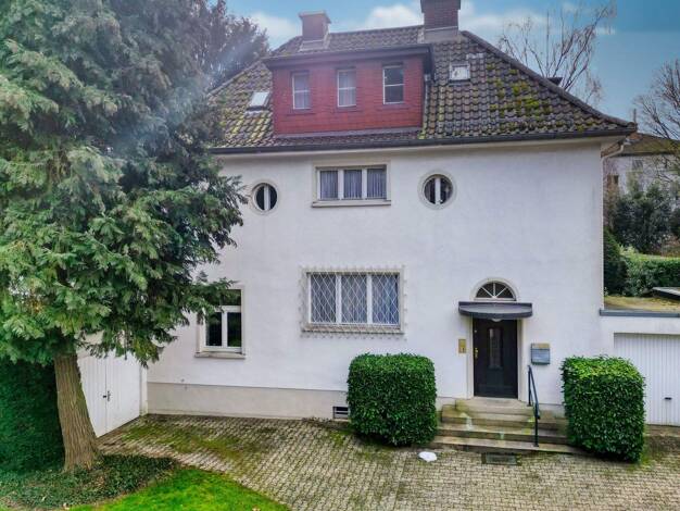 Villa zum Kauf 2.400.000 € 10 Zimmer 213 m² 1.023 m² Grundstück Bad Homburg Bad Homburg vor der Höhe 61348