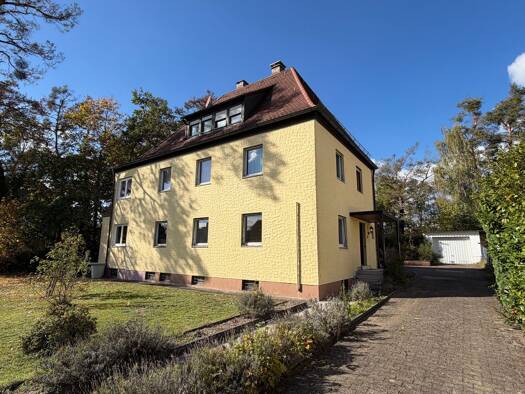 Mehrfamilienhaus zum Kauf 520.000 € 8 Zimmer 192 m² 731 m² Grundstück frei ab sofort Behringersdorf Schwaig bei Nürnberg 90571