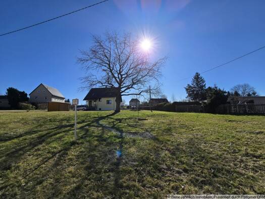 Grundstück zum Kauf 75.000 € 747 m² Grundstück Limbach-Oberfrohna Limbach-Oberfrohna 09212