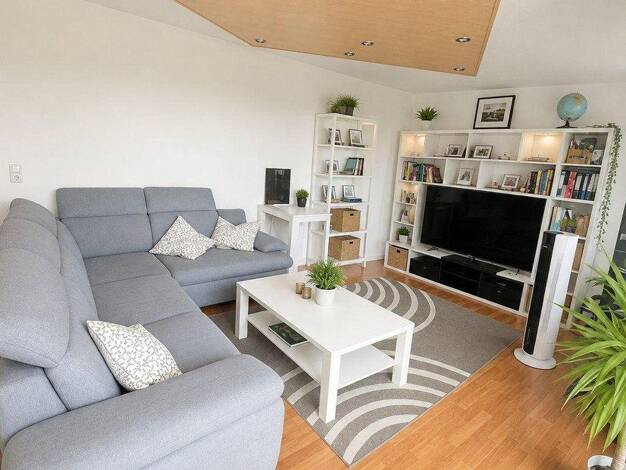 Wohnung zum Kauf provisionsfrei 315.000 € 4 Zimmer 107 m² 3. Geschoss Wiener Ring 68 Heuchelhof Würzburg 97084