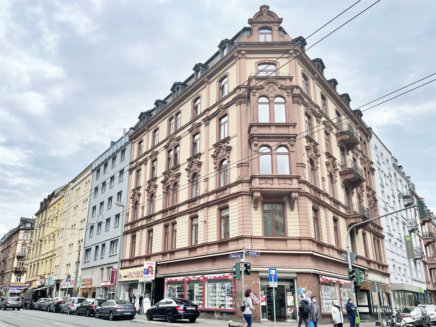 Bürofläche zur Miete 16 € 246 m²<br/>Bürofläche ab 246 m²<br/>Teilbarkeit Bahnhofsviertel Frankfurt am Main 60329