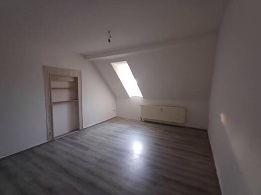 Wohnung zur Miete 550 € 4 Zimmer 111 m² Geschoss 3/3 frei ab sofort Hauptstraße 70 Lossa Finne 06647