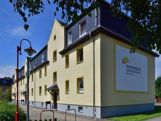 Wohnung zur Miete 374 € 2 Zimmer 57 m² 3. Geschoss An der Alten Schule 23 Oelsnitz Oelsnitz/Erzgebirge 09376