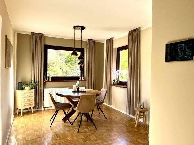 Einfamilienhaus zum Kauf provisionsfrei 535.000 € 7 Zimmer 168 m² 1.007 m² Grundstück Taunusstraße 43 Cleeberg Langgöns 35428