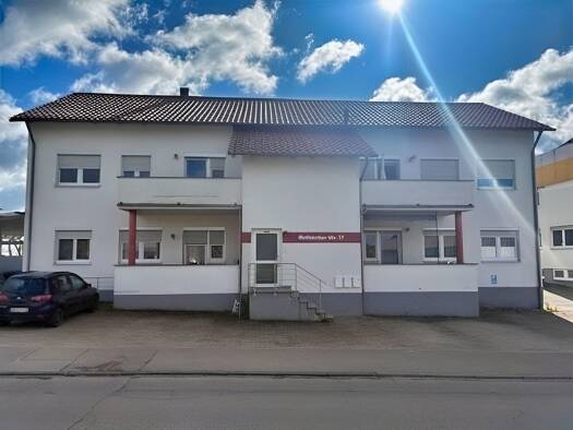 Haus zum Kauf provisionsfrei 275.000 € 16 Zimmer 427,6 m² 777 m² Grundstück frei ab sofort Meßkircher Straße 17 Rohrdorf Meßkirch 88605