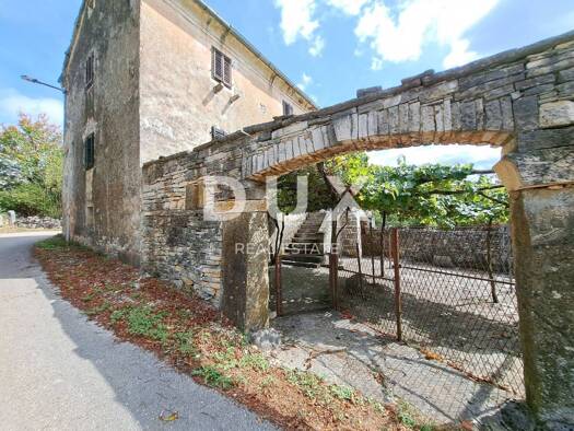 Einfamilienhaus zum Kauf 170.000 € 8 Zimmer 460 m² 500 m² Grundstück Oprtalj 52428