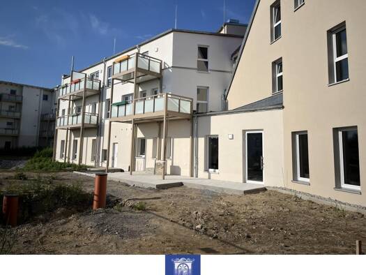 Wohnung zur Miete 725 € 2 Zimmer 52,1 m² Dachgeschoss Arnsdorf Arnsdorf 01477
