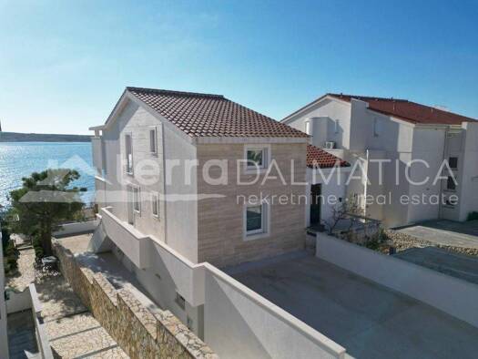 Einfamilienhaus zum Kauf 700.000 € 4 Zimmer 10 m² Novalja Novalja 53291