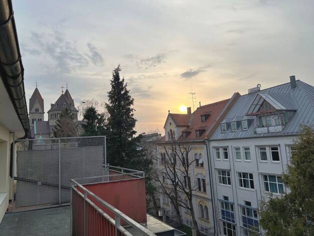 Penthouse zur Miete 2.290 € 1 Zimmer 82 m² Geschoss 4/5 frei ab sofort Maxvorstadt München 80335