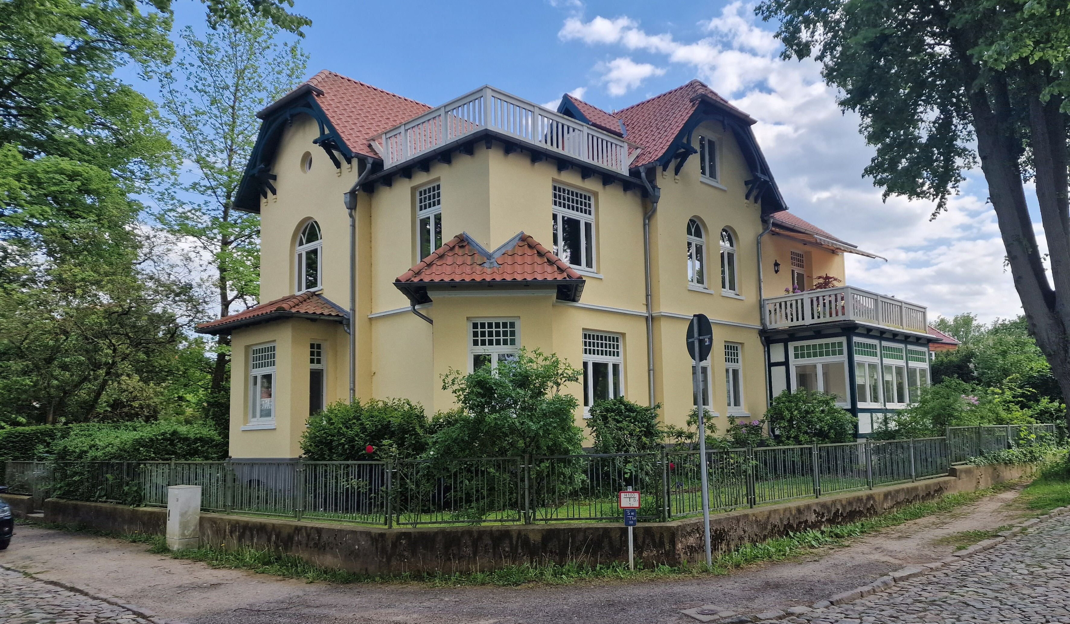 Mehrfamilienhaus zum Kauf 800.000 € 10 Zimmer 314 m²<br/>Wohnfläche 1.000 m²<br/>Grundstück Oelmannsallee 7 Ratzeburg 23909