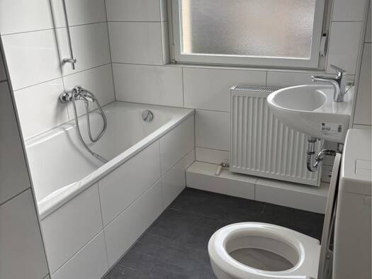 Wohnung zur Miete 609 € 3 Zimmer 71,7 m² 3. Geschoss Am Kostenberg 25 Kostenberg Velbert 42549