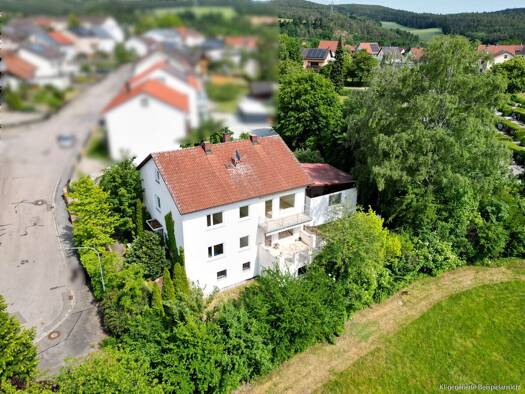 Mehrfamilienhaus zum Kauf 449.000 € 8 Zimmer 166,5 m² 697 m² Grundstück frei ab sofort Leonberg Maxhütte-Haidhof 93142
