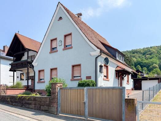Einfamilienhaus zum Kauf provisionsfrei 299.000 € 5 Zimmer 109 m² 800 m² Grundstück Großheubach 63920