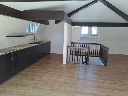 Maisonette zur Miete 2.500 € 5 Zimmer 149 m² Geschoss 1/2 frei ab 01.09.2026 Obertürkheim Obertürkheim 70329