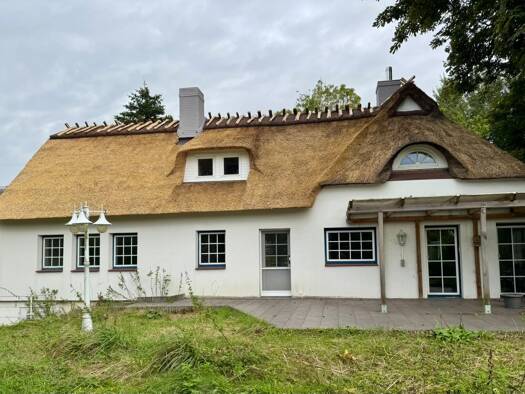 Bauernhaus zum Kauf 390.000 € 6,5 Zimmer 278 m² 2.223 m² Grundstück frei ab sofort Seegaarder Weg 10 Husby 24975