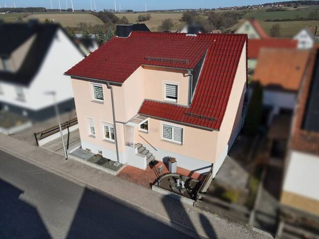 Einfamilienhaus zum Kauf 199.000 € 5 Zimmer 122 m² 558 m² Grundstück Völkershausen Vacha 36404