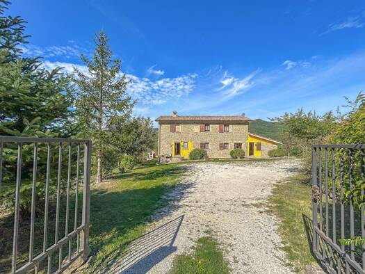 Bauernhaus zum Kauf 380.000 € 9 Zimmer 320 m² 4.000 m² Grundstück Panoramablick Apecchio 61042