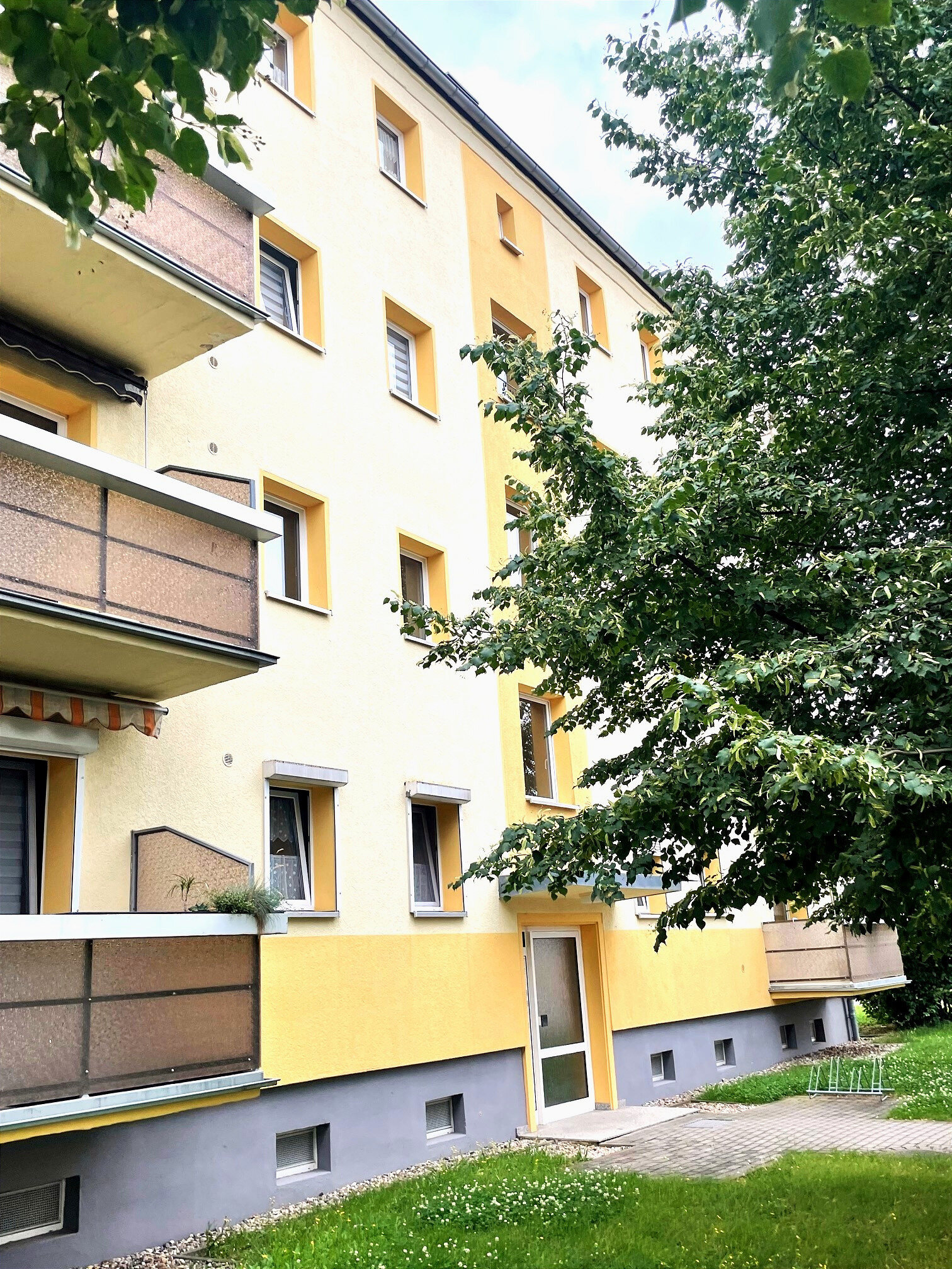 Wohnung zum Kauf als Kapitalanlage geeignet 49.400 € 2 Zimmer 52 m²<br/>Wohnfläche Mendelssohnstraße 43 Köthen Köthen (Anhalt) 06366