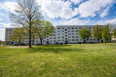 Wohnung zur Miete 248 € 2 Zimmer 42 m² 1. Geschoss frei ab 31.08.2025 Konstantin-Ziolkowski-Str. 44 Aschersleben Aschersleben 06449