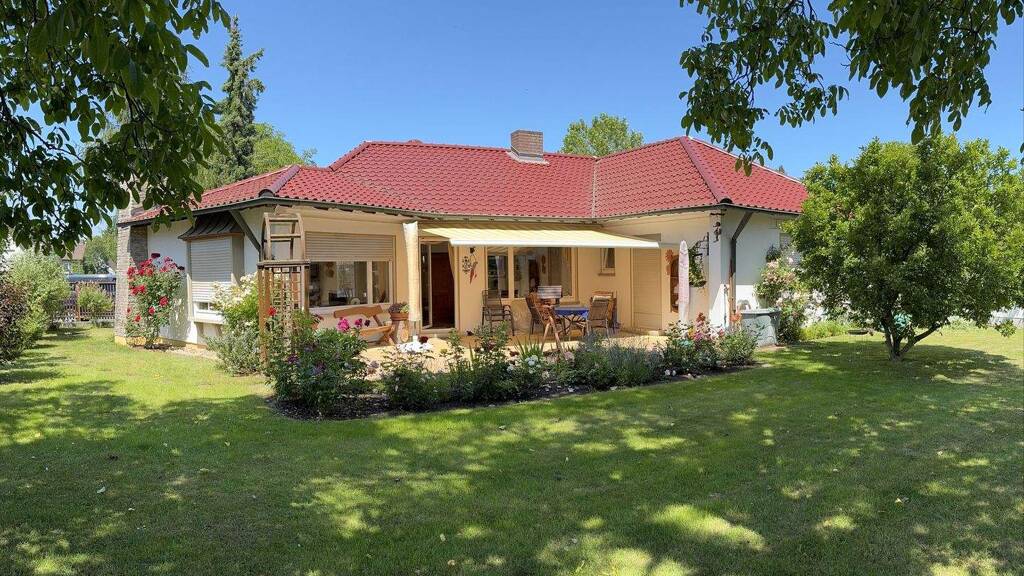 Einfamilienhaus zum Kauf 795.000 € 6 Zimmer 210 m² 1.013 m² Grundstück Hochfeld-Steinberg Schweinfurt 97422