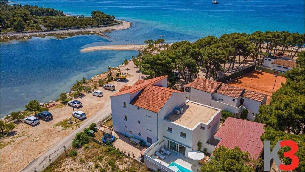 Haus zum Kauf 1.600.000 € 11 Zimmer 470 m² Sibenik 0