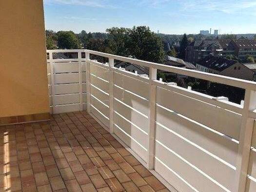 Wohnung zum Kauf 199.000 € 3 Zimmer 88 m² 6. Geschoss Dorfstr. 13 Berenbostel Garbsen / Berenbostel 30827