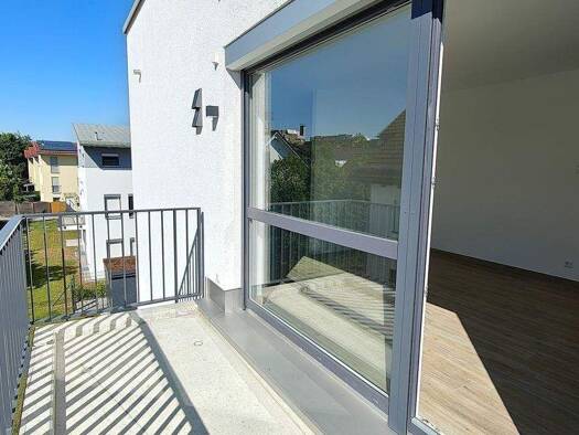 Wohnung zum Kauf - Erstbezug provisionsfrei 653.900 € 3 Zimmer 72,7 m² 2. Geschoss frei ab sofort Obere Bahnhofstraße 32 Germering Germering 82110
