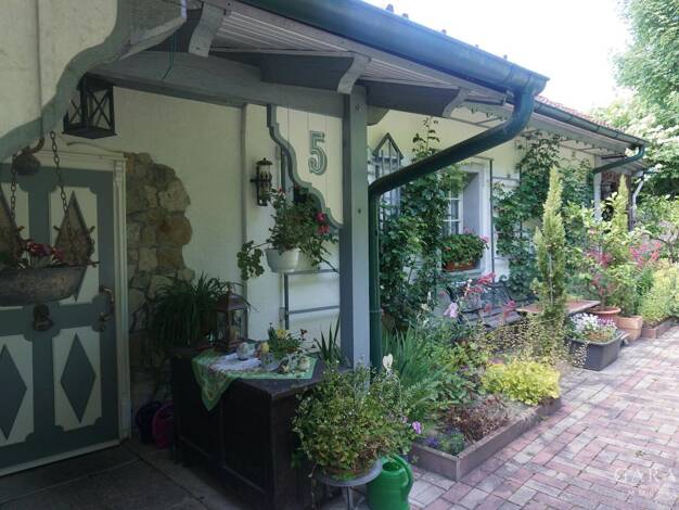 Mehrfamilienhaus zum Kauf 385.000 € 11 Zimmer 220 m² 627 m² Grundstück Horb Horb am Neckar 72160