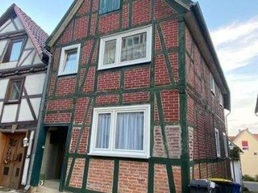 Einfamilienhaus zum Kauf 149.000 € 7 Zimmer 170 m² 100 m² Grundstück Felsberg 34587