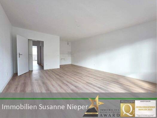 Wohnung zur Miete 441 € 2 Zimmer 63 m² 4. Geschoss Friedrich-Engels-Allee 236 Barmen Barmen 42285