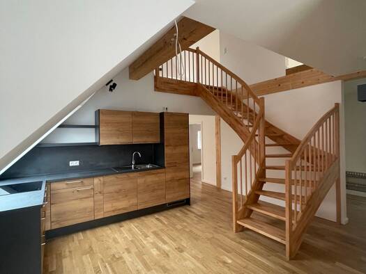 Maisonette zur Miete 1.395 € 3 Zimmer 92 m² 2. Geschoss frei ab 01.10.2026 Kirchgasse 18 City Bayreuth 95444