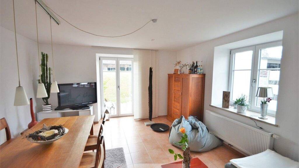 Wohnung zur Miete 930 € 3 Zimmer 85 m² Velden 84149
