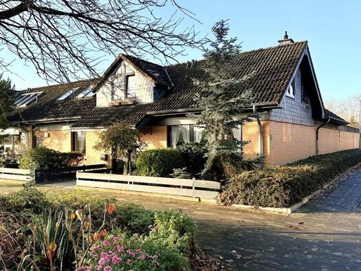 Bungalow zum Kauf 375.000 € 6 Zimmer 159 m² 326 m² Grundstück Auf der Horst Garbsen 30823