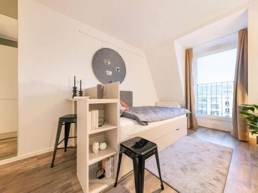 Wohnung zur Miete 1.065 € 1 Zimmer 19 m² frei ab sofort Köpenicker Straße 43 Mitte Mitte 10179