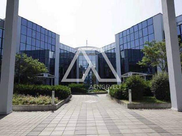 Bürofläche zur Miete provisionsfrei 9 € 1.375 m² Bürofläche teilbar ab 275 m² Ober-Eschbach Bad Homburg v d Höhe 61352