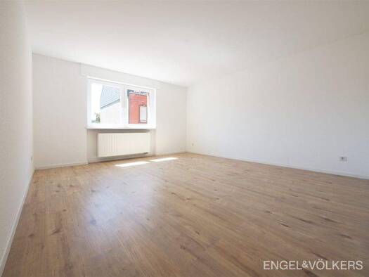 Wohnung zur Miete 800 € 4 Zimmer 95 m² Burbach Saarbrücken 66115