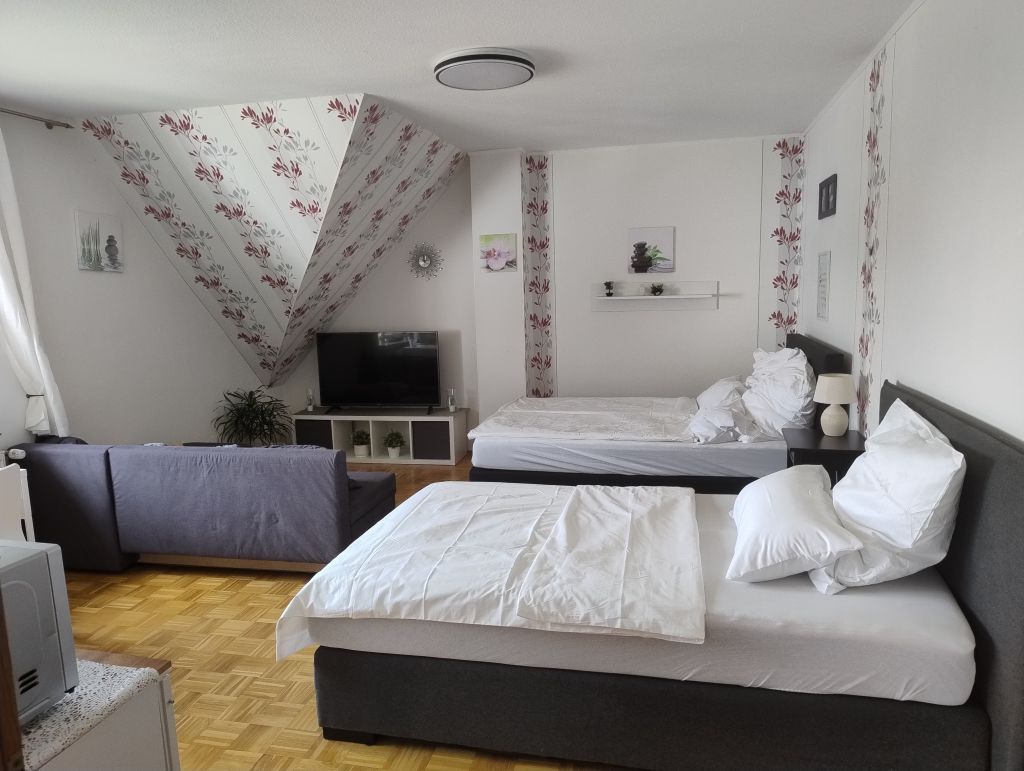 Wohnung zur Miete Wohnen auf Zeit 1.220 € 1 Zimmer 40 m²<br/>Wohnfläche 21.10.2024<br/>Verfügbarkeit Im Kleinen Felde Pattensen Pattensen 30982