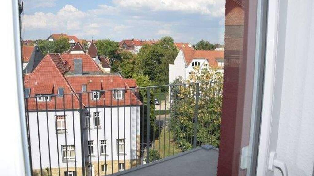 Wohnung zur Miete 693 € 4 Zimmer 99,6 m² 1. Geschoss frei ab 01.06.2026 Steinmühlenallee 9 Gotha 99867