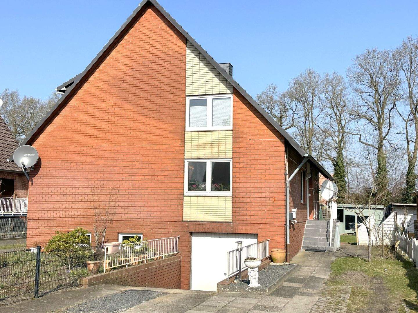 Immobilie in Wrist - Großzügige, sehr gepflegte Eigentumswohnung im Erdgeschoss mit sehr großem Garten und Carport in einem 2-Parteienhaus. - Bild 0