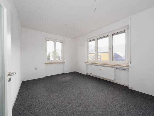 Bürofläche zur Miete 660 € 4 Zimmer 82,7 m² Bürofläche Neusäß 86356