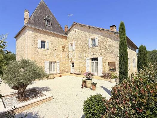 Haus zum Kauf 892.500 € 367 m² 3.876 m² Grundstück Brantôme 24310